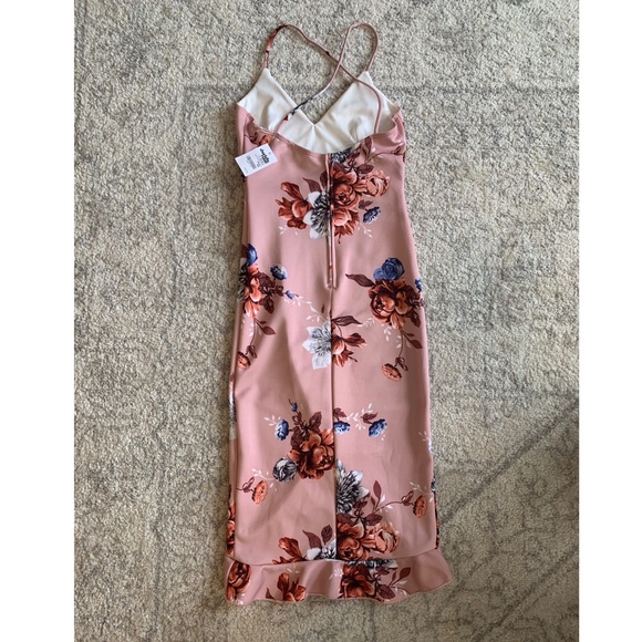 Stunning Floral Pink Dress- NWT - Picture 2 of 2
